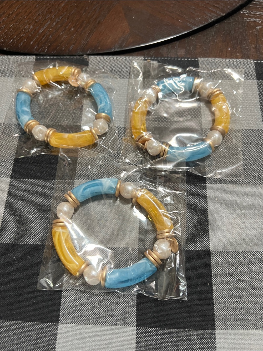 NEW PLUNDER RESELLER BUNDLE Blue & Yellow Beaded Stretch Bracelet - Unbranded